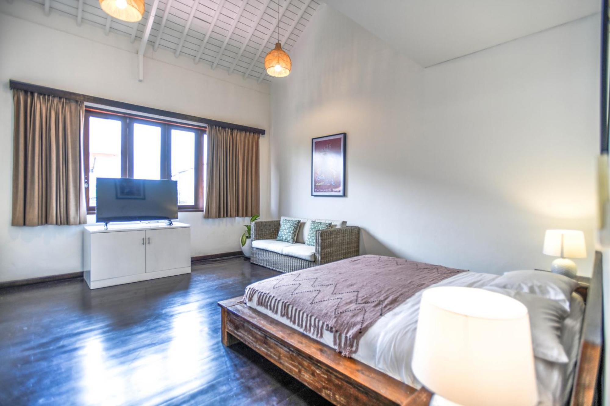 Melo Suites Hotel Seminyak  Exterior photo