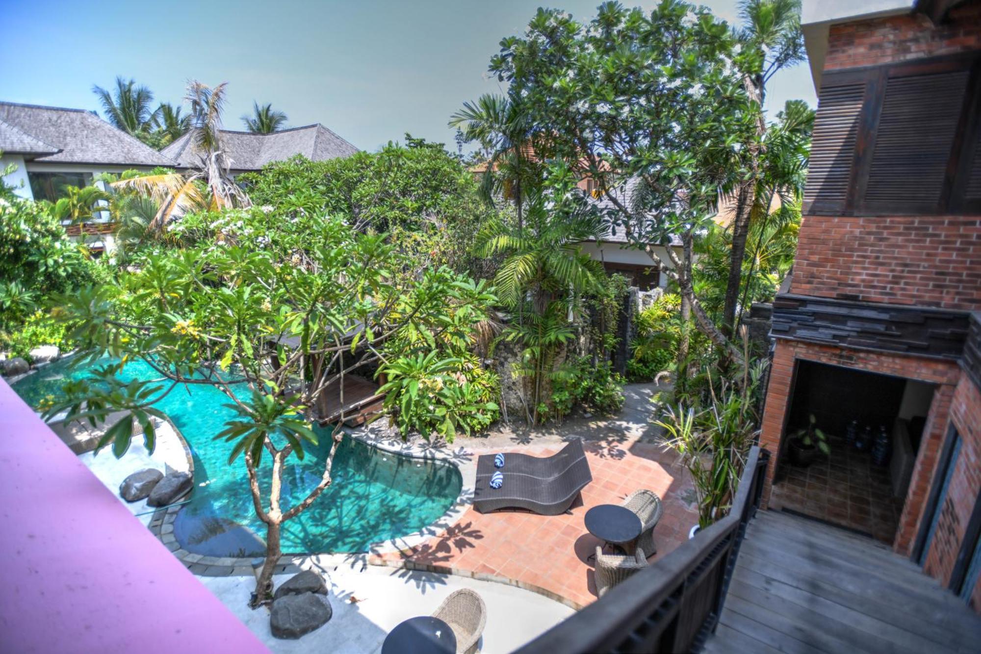 Melo Suites Hotel Seminyak  Exterior photo